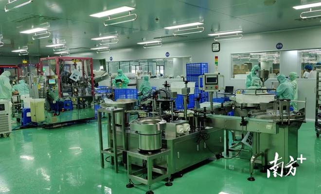 留抵退稅助力松湖企業(yè)“穩(wěn)”運(yùn)營(yíng)、“敢”投資、“能”創(chuàng)新，新材料技術(shù)研發(fā)迎來新動(dòng)能